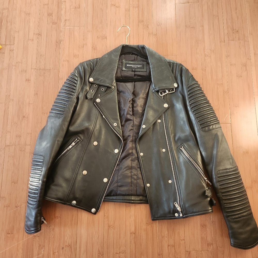 Real Leather Jacket - Picture 2 of 8